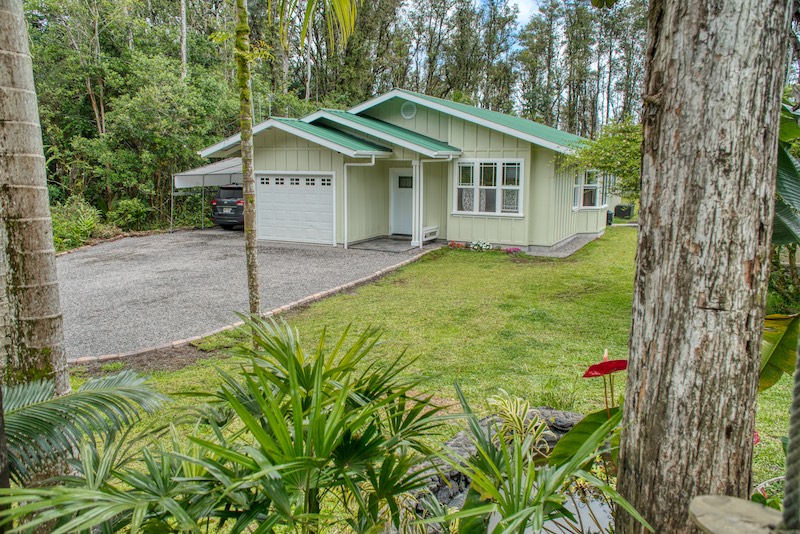 Hawaiian home for sale, perfect for sustainable living
